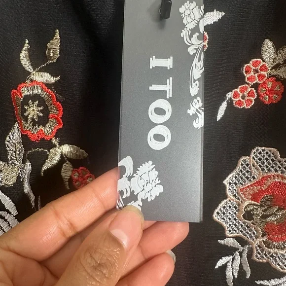 Black and Red Floral Bodysuit with Adjustable Straps Size S (embroidered flowers - Picture 6 of 8